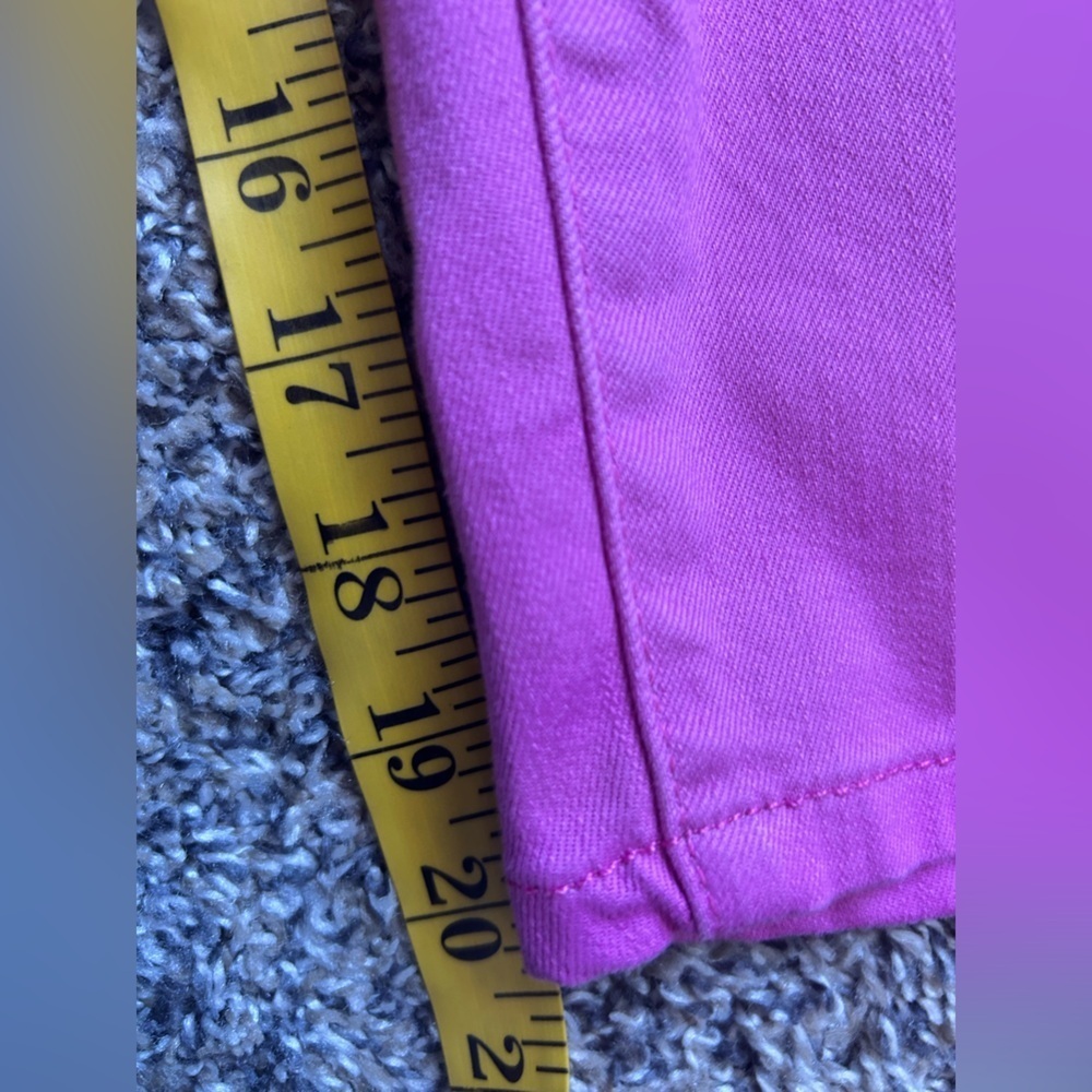 St. John’s Bay NWT Bubble Gum Pink Mid-Rise Plus size Capris 28W - Picture 6 of 9